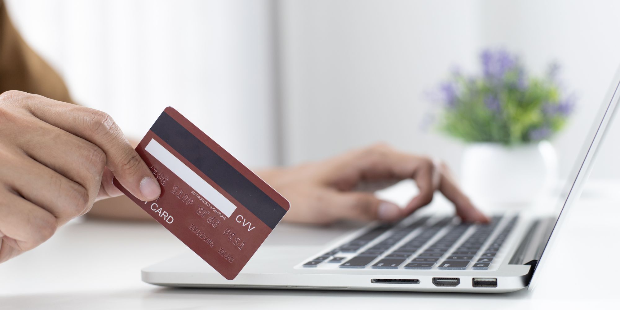 Woman wondering "can you order the abortion pill online?"